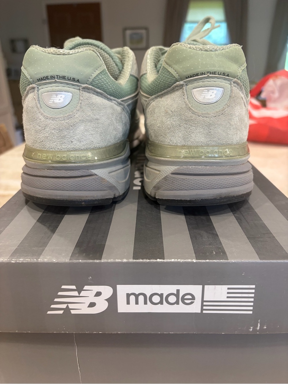 New Balance Men’s 990v4 Sneakers “mint” - Picture 5 of 7